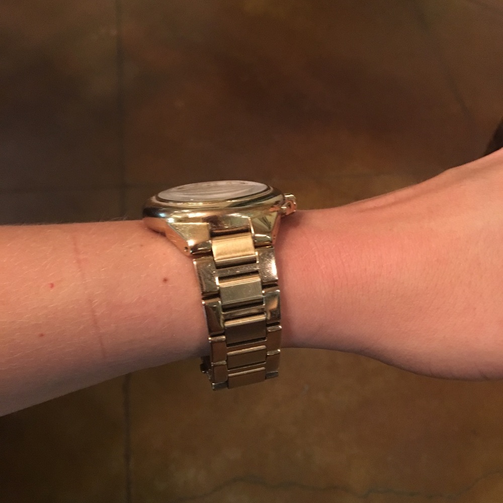 Watch - Picture 3 of 5